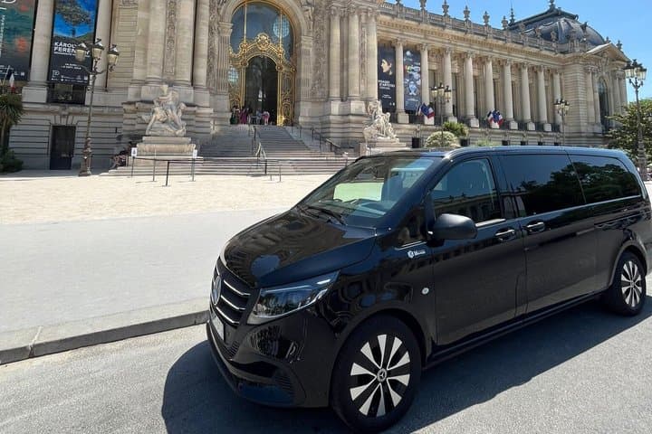 Le Havre to Paris: Private Transfer – Cruise Terminal Pickup