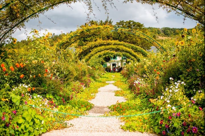 Le Havre Shore Excursion: Private Trip to Monet's Giverny