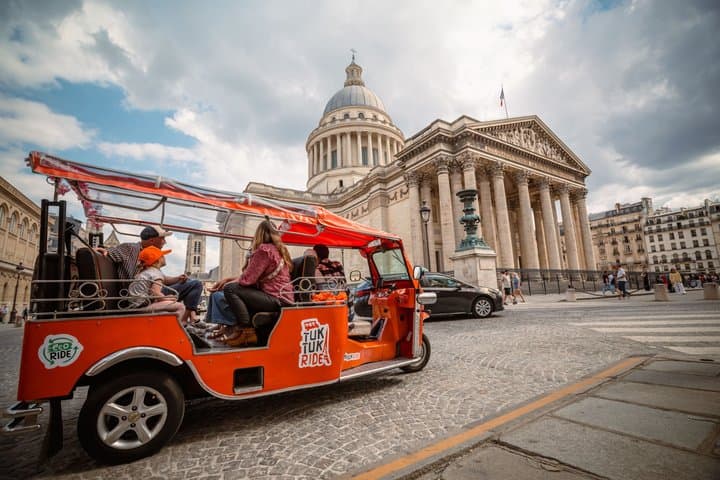 Private Tour in Paris by Electric TUKTUK