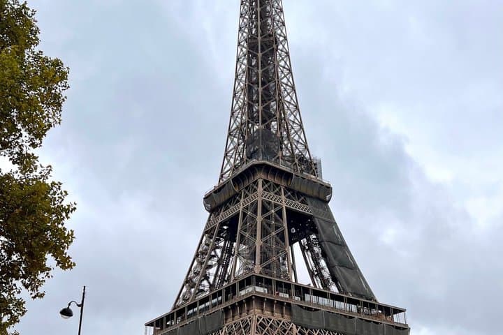 Paris: 30+ Sights, Opéra, Perfume Workshop & Galeries Lafayette