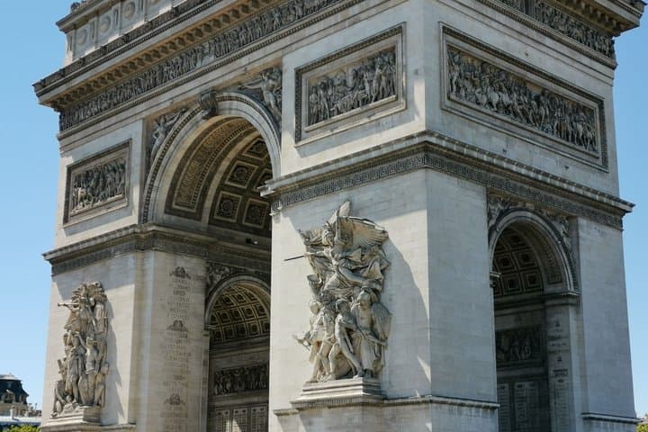 Paris: 30+ Sights, Opéra, Perfume Workshop & Galeries Lafayette