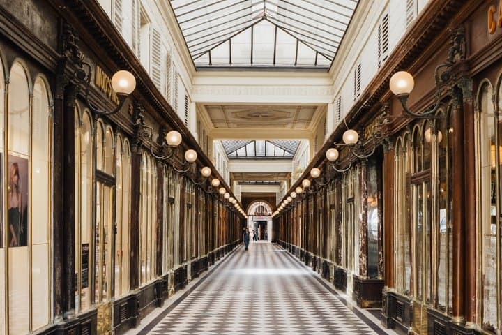 Paris: Hidden Covered Passages Walking Tour (Dutch)