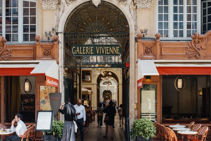 Paris: Hidden Covered Passages Walking Tour (Dutch)