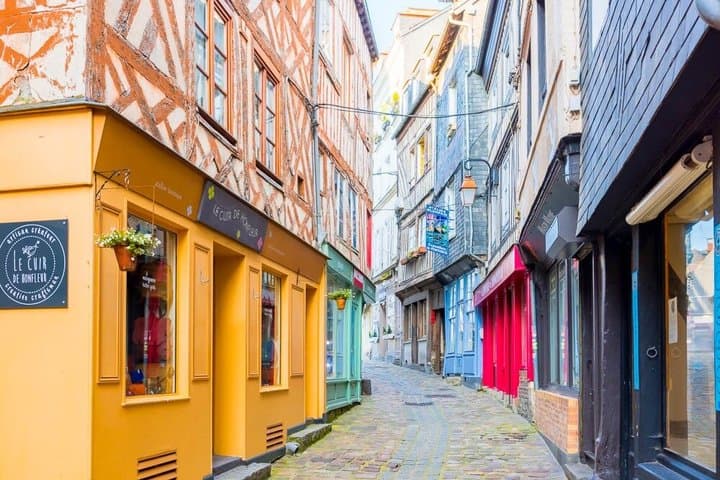 From le havre port: Honfleur Deauville Shore Excursion