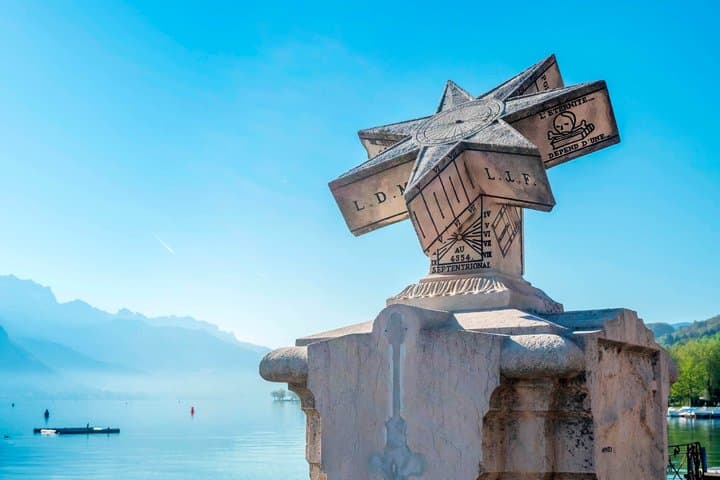 Annecy Walking Tour with Audioguide on your Smartphone