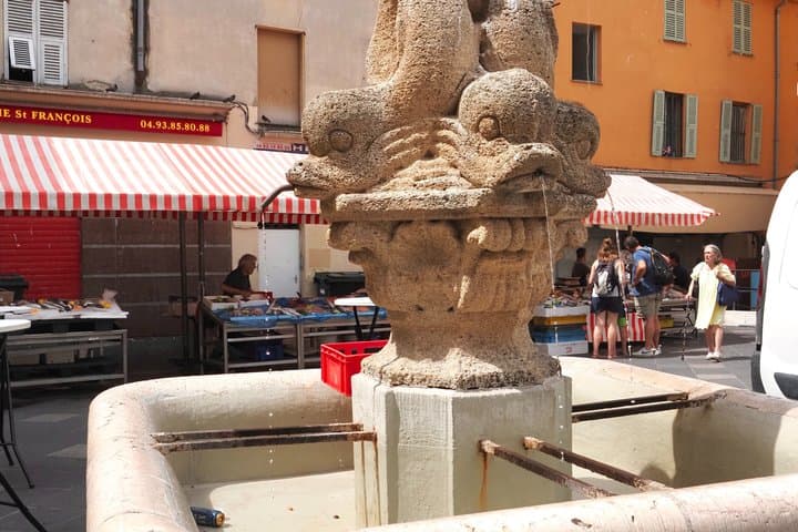 Old Nice Aperitif Food Tour with Local Specialties