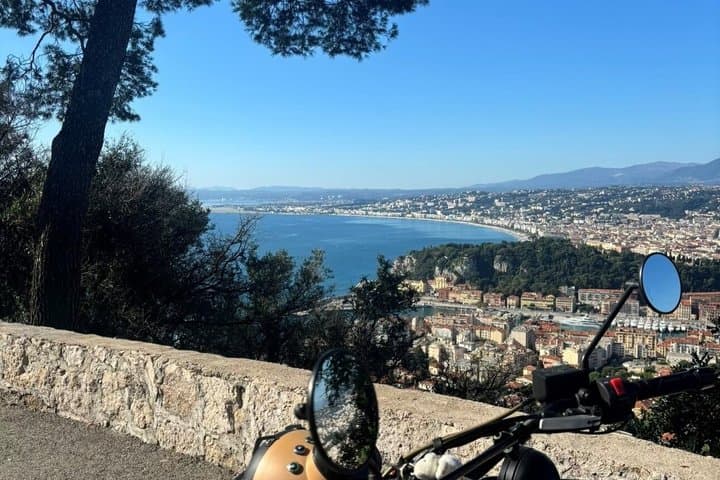 Private experience in vintage Sidecar from Nice to Monaco