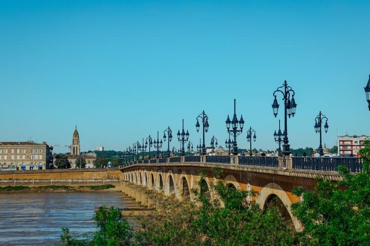 Bordeaux Self Guided Tour of Wine, Wealth and Slave Ships