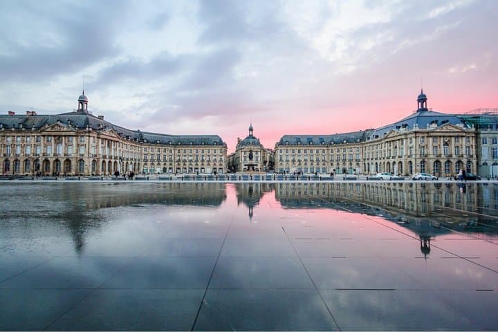 Bordeaux Self Guided Tour of Wine, Wealth and Slave Ships