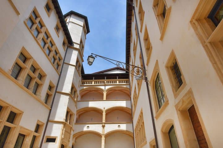Lyon Private Old Town and Hidden Renaissance Walking Tour