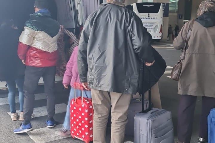 Reliable transfer from CDG/ORY to Disneyland/Paris/Versailles