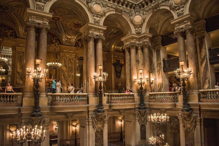 Opéra Garnier and Historic Covered Passages Walk
