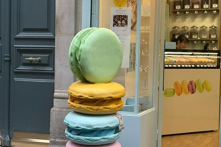 Seine River Cruise Tour and Optional Macaron Tasting