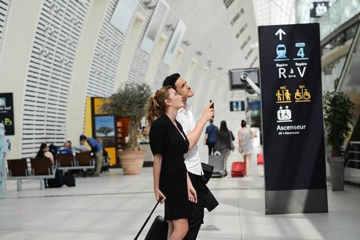 Airport Transfers from and to Paris and Beauvais Tille Airport