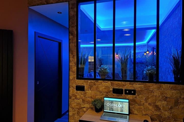 Private Spa and Jacuzzi Apartment and Infrared Sauna Arras Centre