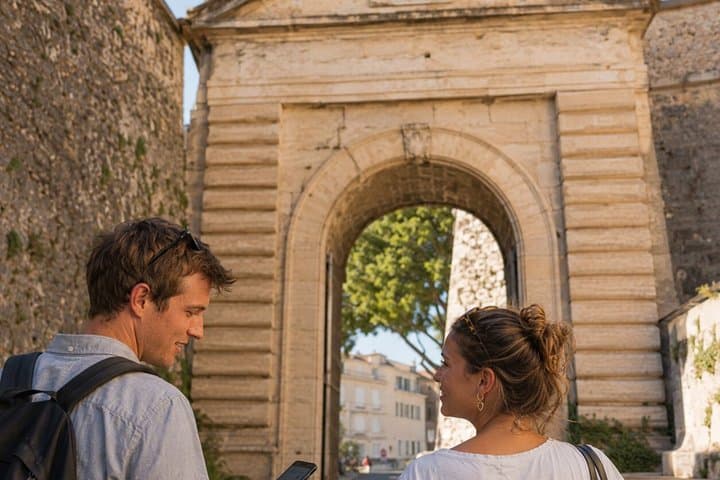 Toulon Self-Guided Detective Murder Mystery Game