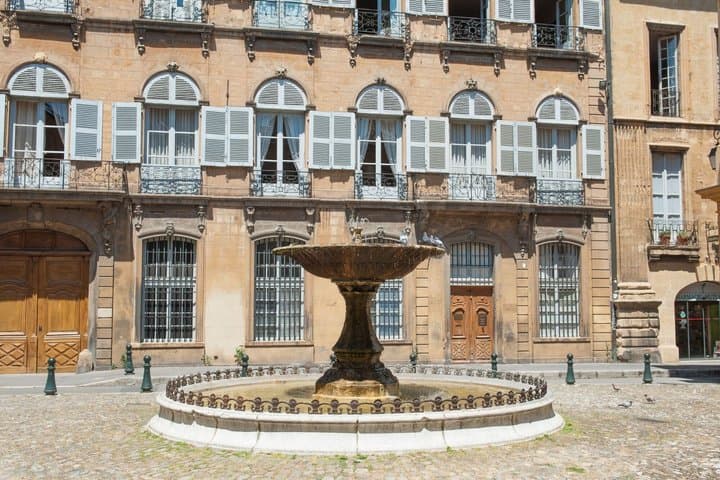 Aix-en-Provence Scavenger Hunt & Self-Guided Walking Tour