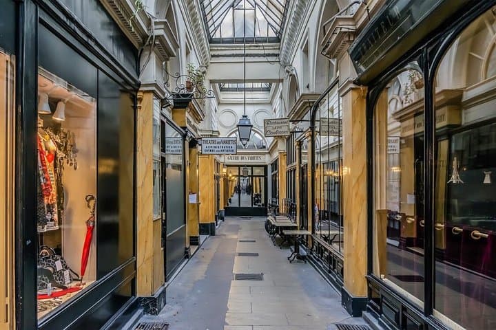 Paris Passages Fragonard and Perfume with Le Gourmet Tour
