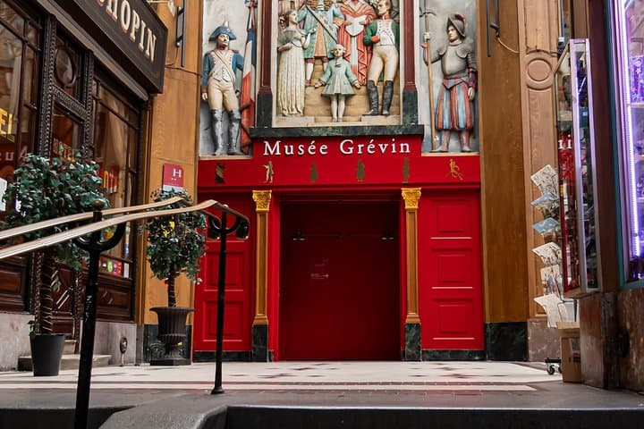 Paris Passages Fragonard and Perfume with Le Gourmet Tour