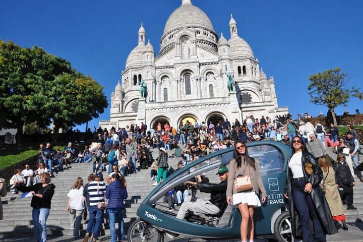 Montmartre Private Tour by Electric Pedicab