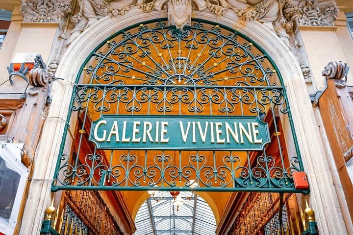Secret Covered Passages Tour in Paris