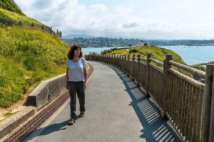 Hello Saint-Jean-de-Luz: Private 2Hour City Walk with Local Guide