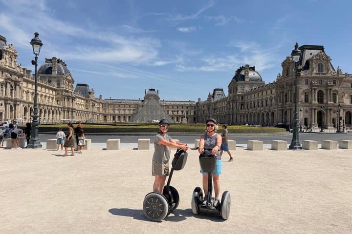Private Tour: Discover Paris with Local, 3 hours on a Segway