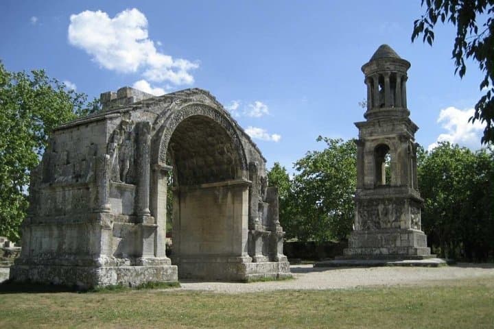 Pont du Gard, Saint Remy and Baux de Provence private tour