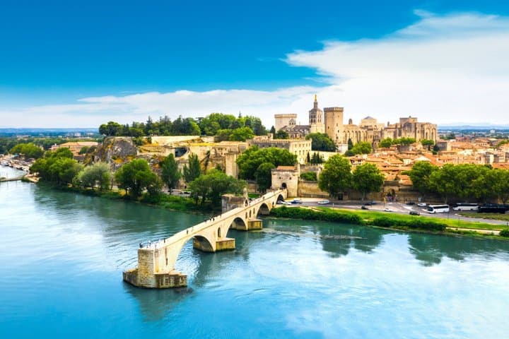 Lyon to Avignon 1 Day Private Guided Tour by Car