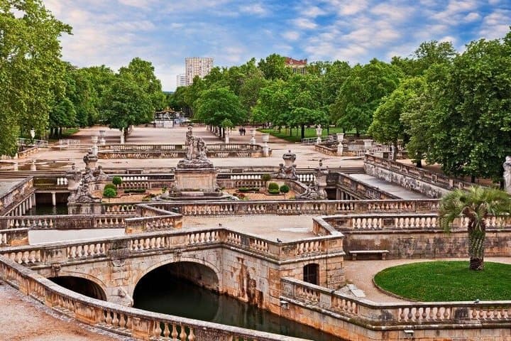 TOP Nimes: Private Guided Tour with Your Mobile