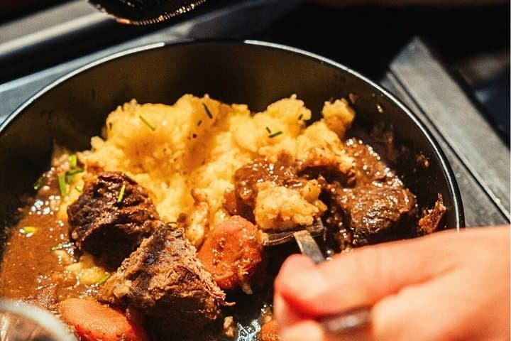Paris Le Marais Food Tour with Wine: 10+ Tastings & 6 Stops