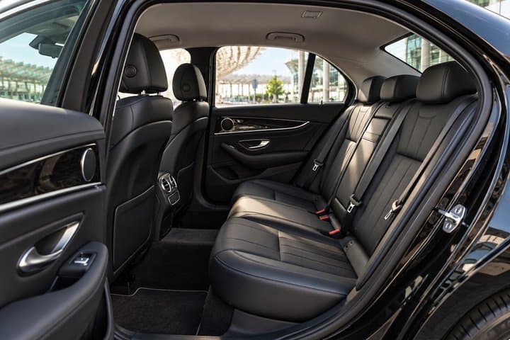 Paris Private Airport Transfer: CDG or Orly – Executive Sedan