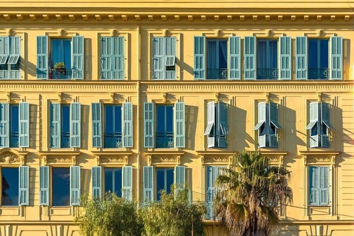Hello Nice: Private 2-Hour Intro City Walk with Local Guide