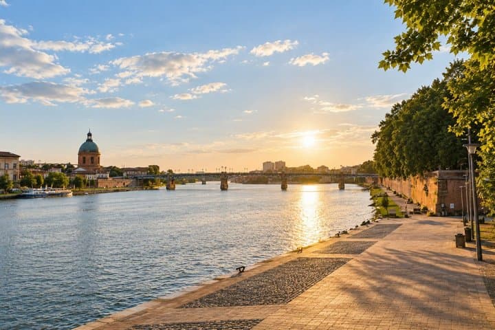 Self-Guided Podcast Tour Toulouse Echoes of the Aéropostale
