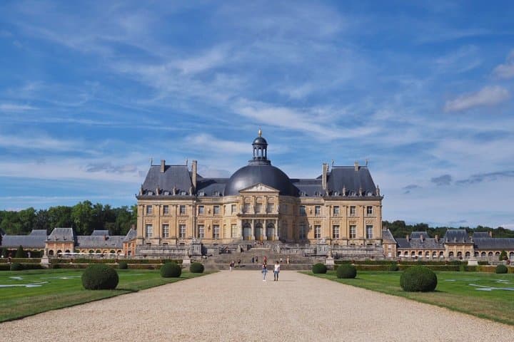Royal France Tour Fontainebleau and Vaux le Vicomte