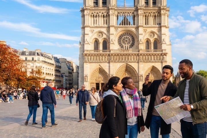 3-in-1 Paris Tour; Notre-Dame, Seine Cruise and Arc de Triomphe