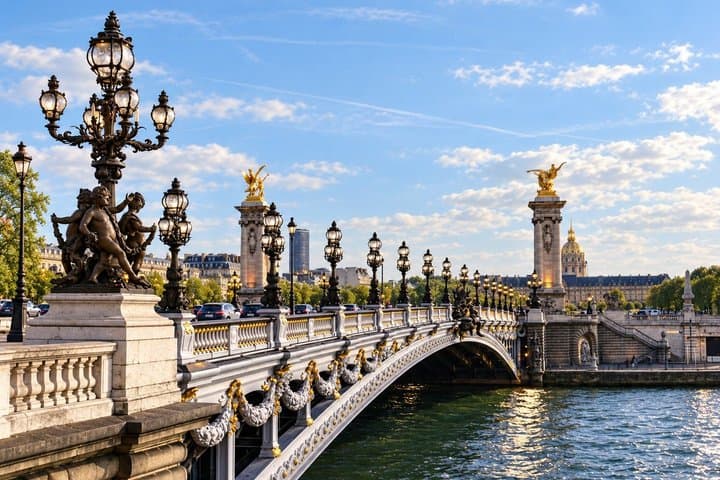 Podcast Tour Paris: The Emily Edit - A Parisian Daydream