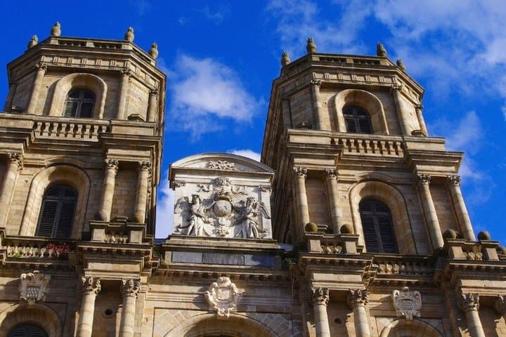 TOP Rennes: Private Guided Tour with Your Mobile