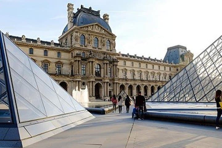 Louvre Museum Ticket and Optional Seine River Cruise