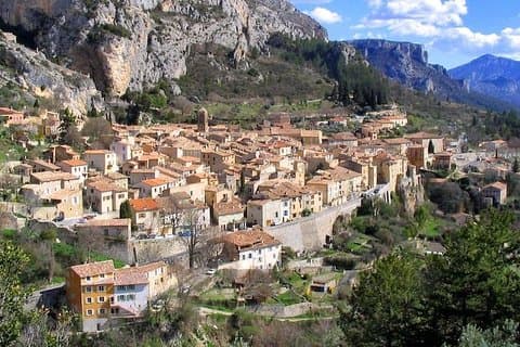 Moustiers-Ste.-Marie