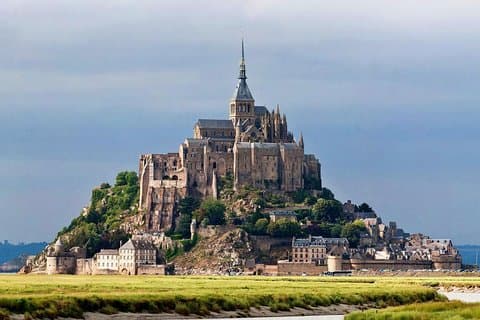 Le Mont Saint Michel one-day Private Tour from Paris