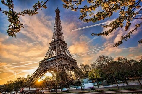 Eiffel Tower VIP Lounge and Summit Access