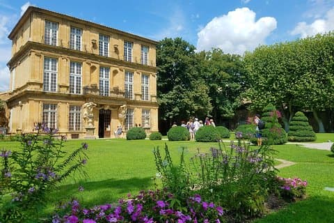 Pavillon Vendôme garden