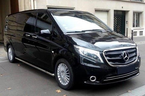 Airport private Transfers in Luxury Van