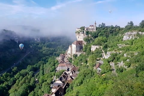 Full day tour with a english speaking driver guide Rocamadour and the most beautiful villages in France