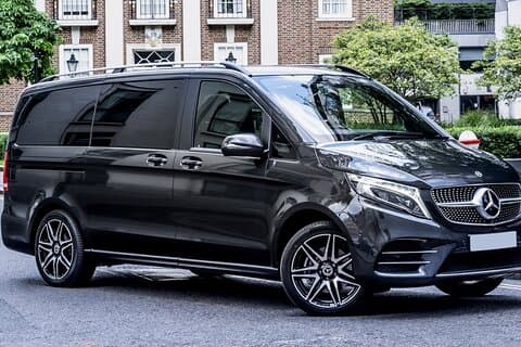 Private Transfer: Toulouse Airport TLS to Toulouse by Luxury Van