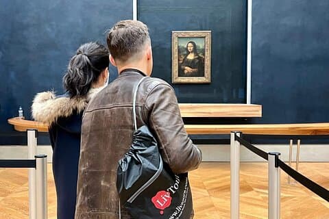 Mona Lisa First Access - Louvre Private Guided Tour