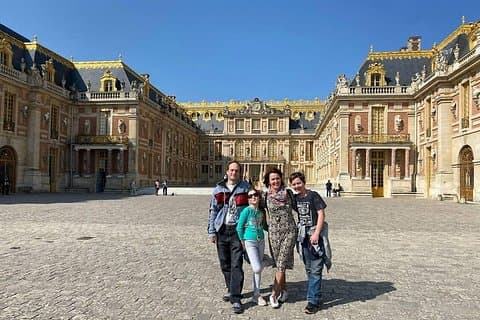 Versailles Semi-Private Guided Tour with Train