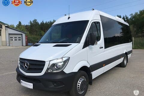 Private Van Tour in Paris - 12 Hours at disposal
