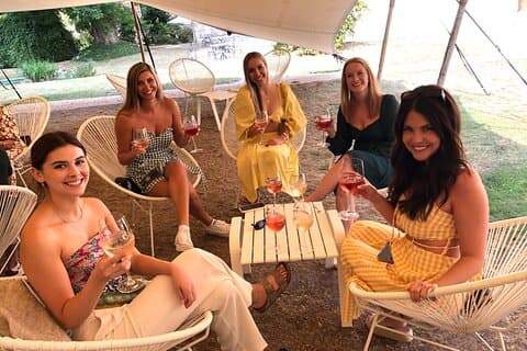 100% Champagne LOVER Tour:1 Iconic house visit+3 tastings & Lunch